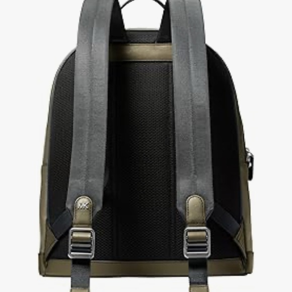 Michael Kors Olive Backpack for Mens Edison Dome Leather Backpack - Picture 3 of 4